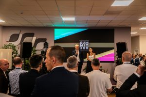 Dalla gestione dei costi alla protezione di dati, dispositivi e utenti: la strategia per riportare il workplace sotto controllo
